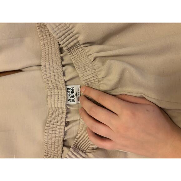 ALFRED DUNNER VTG Pants Womens Khaki Elastic Waist Pull On Dress Pant Size 14 - Picture 3 of 3